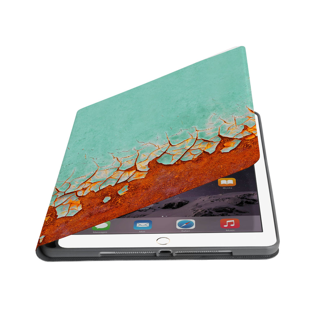 Auto wake and sleep function of the personalized iPad folio case with Rusted Metal design