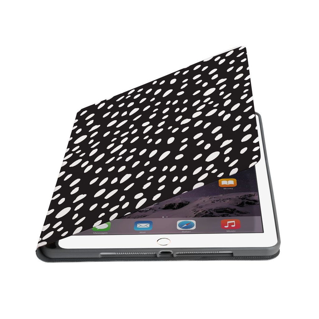 Auto wake and sleep function of the personalized iPad folio case with Polka Dot design
