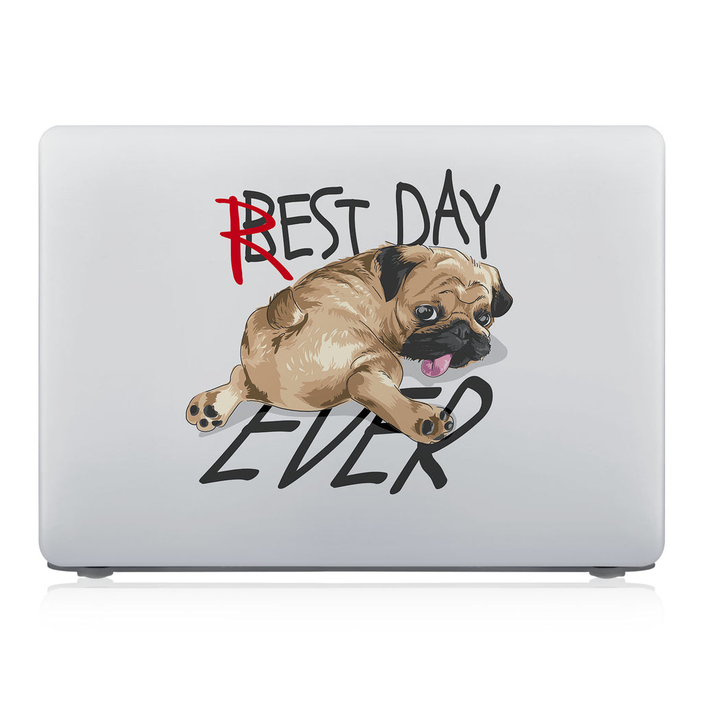 This lightweight, slim hardshell with 03 design is easy to install and fits closely to protect against scratches