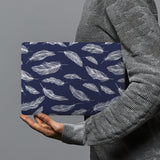 MAC-DREAMY-01FEATHER01-SHOW-7